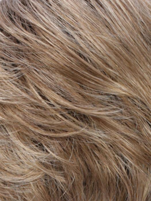 RMH12/26RT4 light brown with chunky golden blonde highlights and dark brown roots