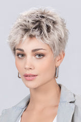 platinblonde rooted