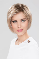 LIGHT CARAMEL ROOTED